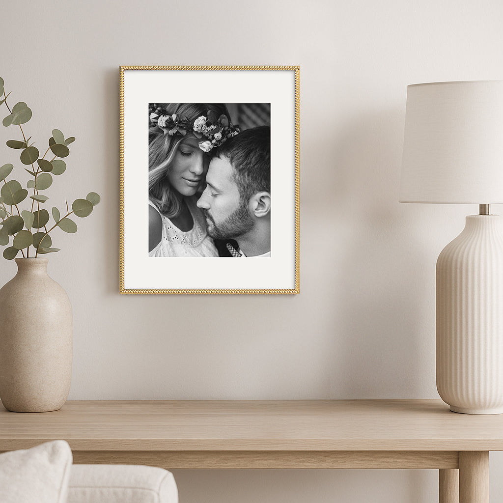 Americanflat Picture Frame with Mat | Rope-Style Textured Detailing | Shatter-Resistant Glass