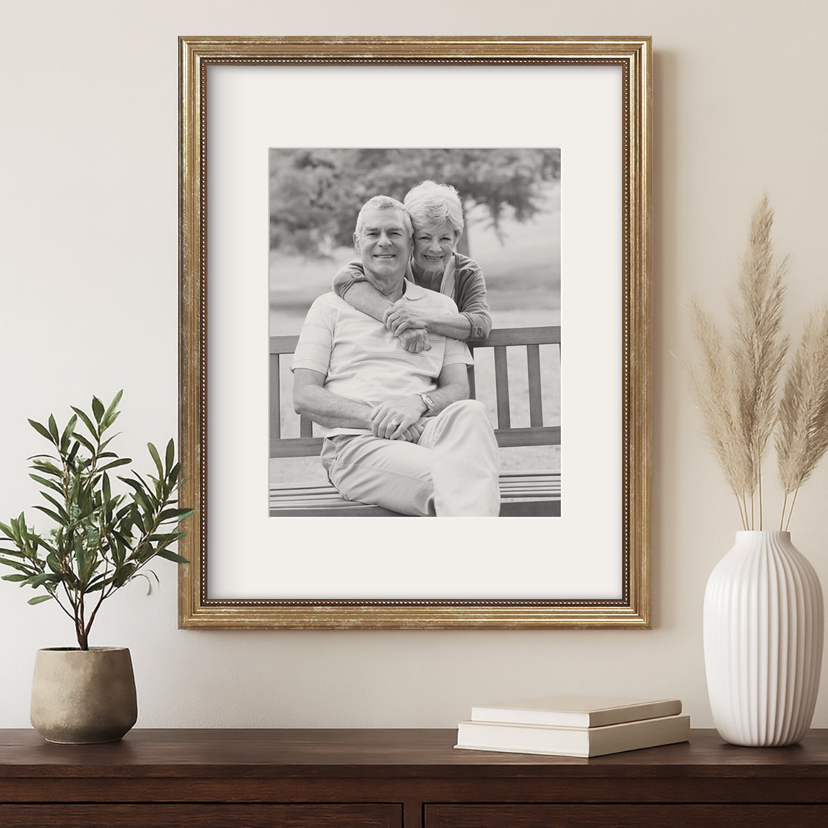 Americanflat Vintage Frames with Mat | Antique-Style Molding