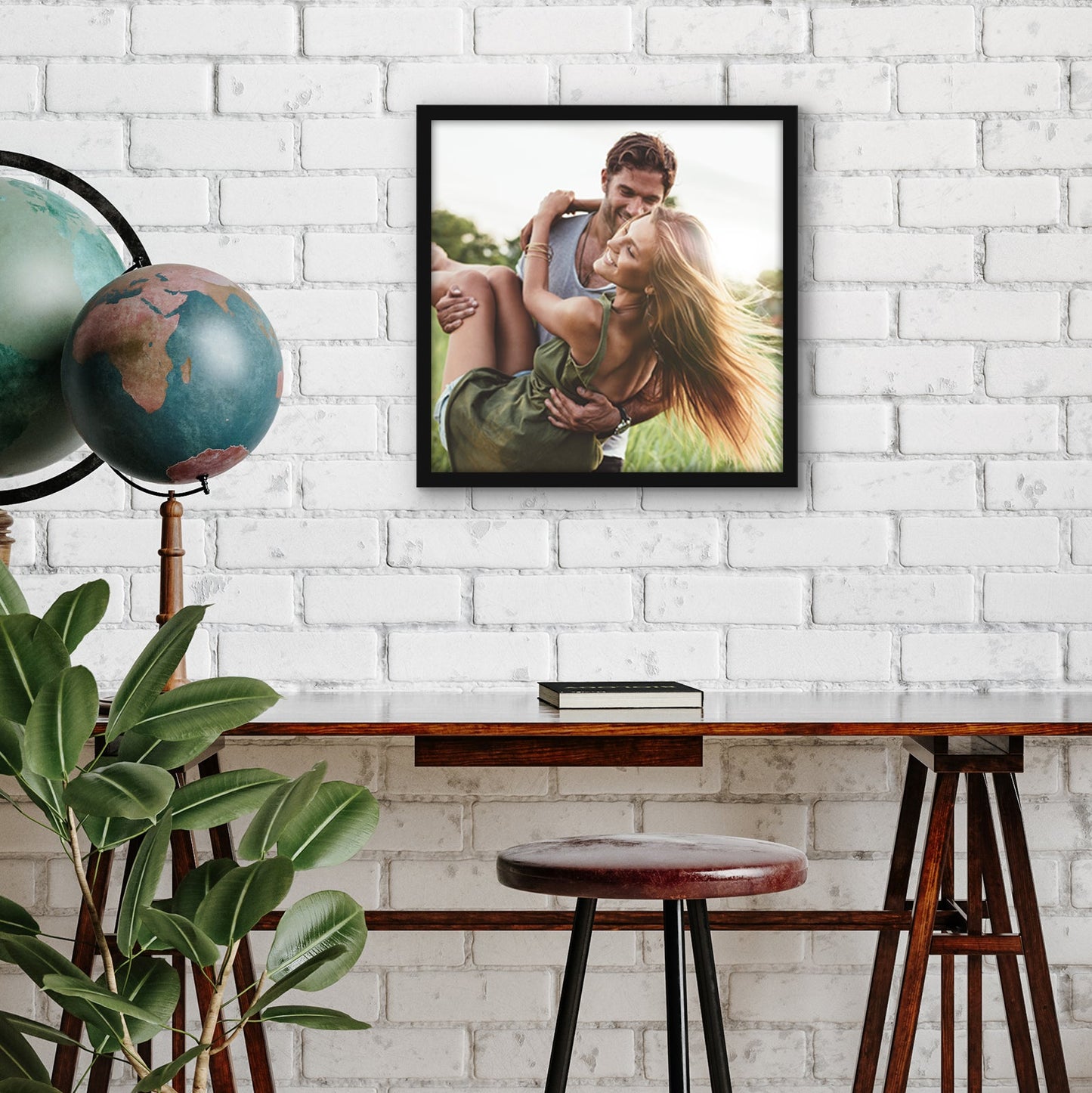 Modern Gallery Picture Frame without Mat, Black | Streamline Collection