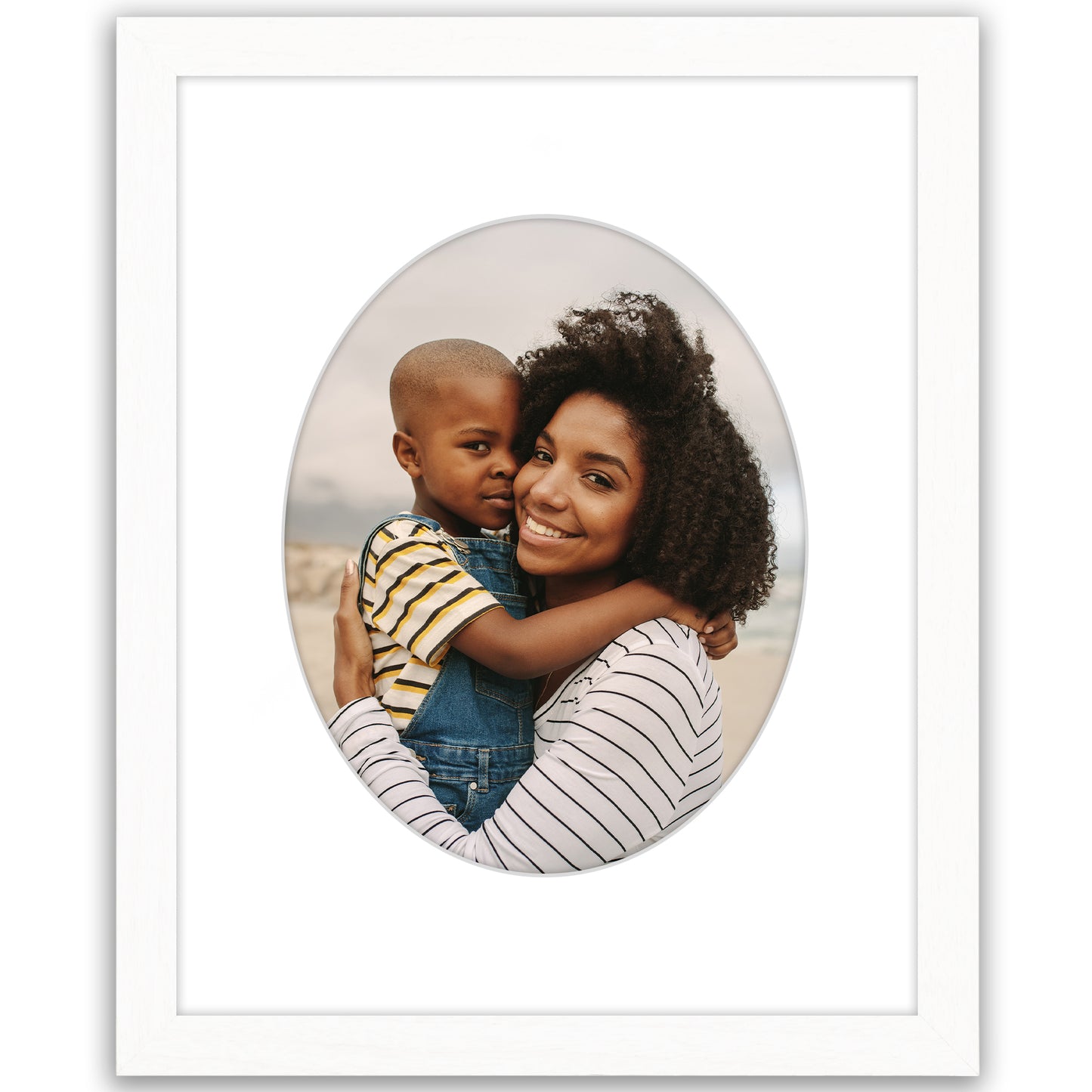 Gallery Picture Frame with Oval Mat | Signature Collection