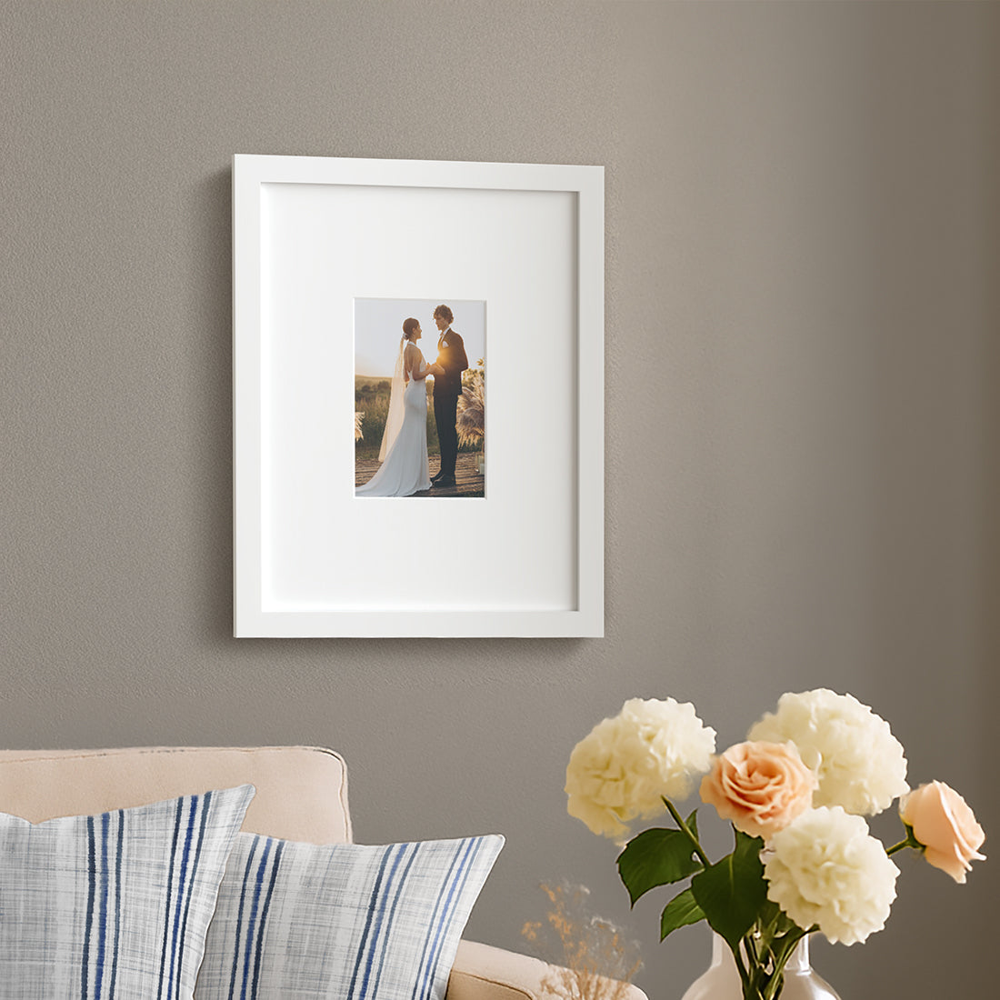 Americanflat Picture Frame with Mat | Shatter-Resistant Glass | Classic Molding