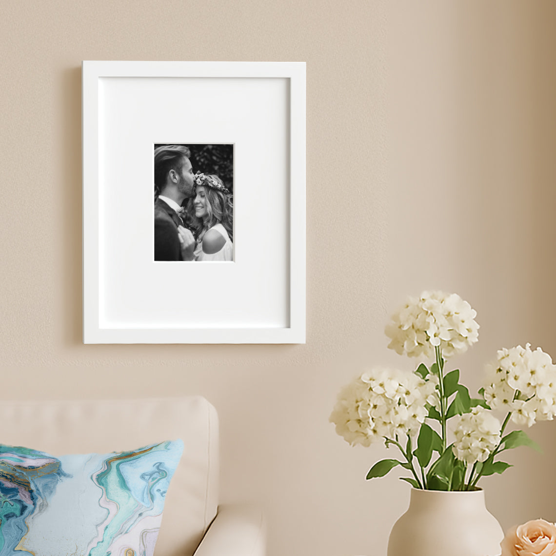 Americanflat Picture Frame with Mat | Shatter-Resistant Glass | Classic Molding