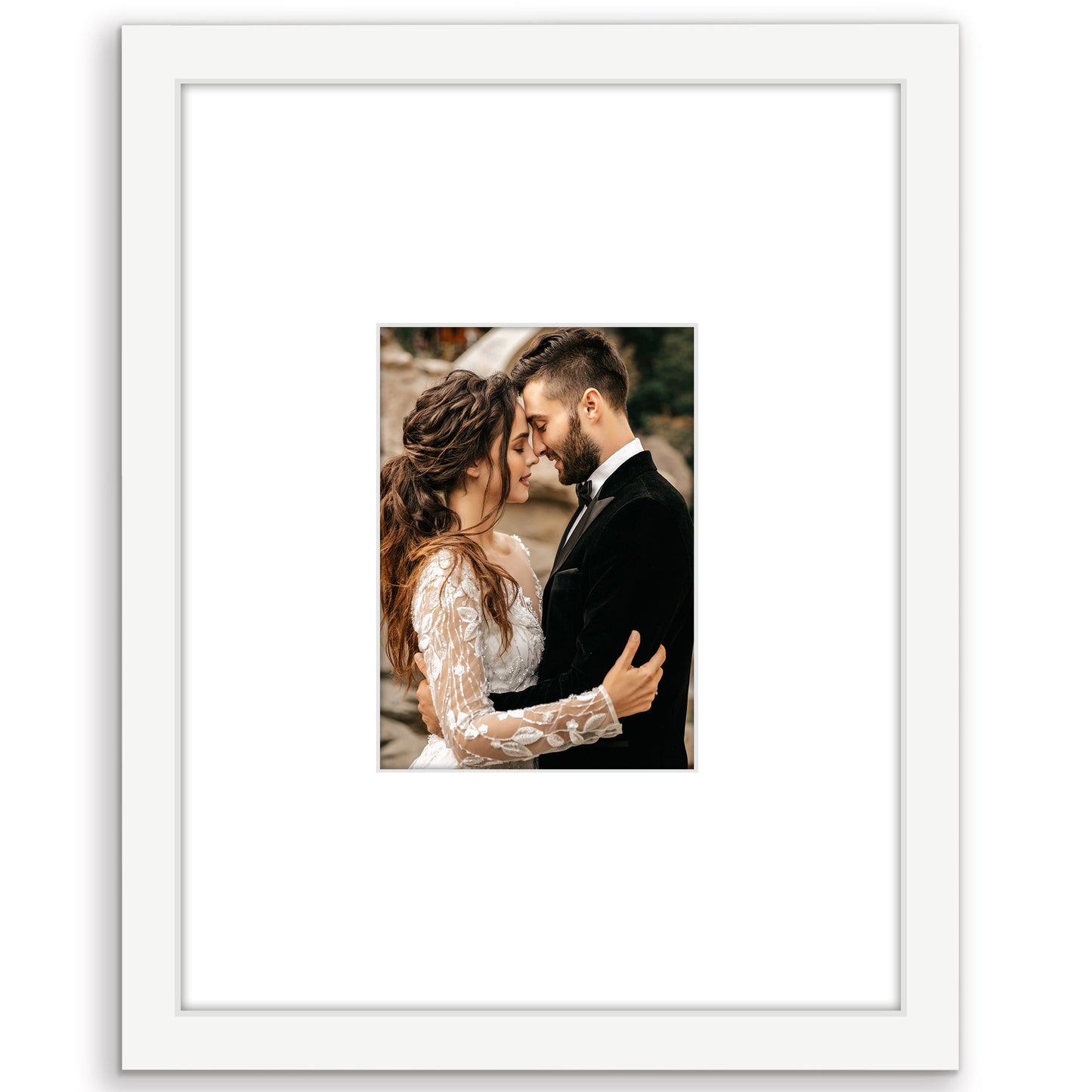 Americanflat Picture Frame with Mat | Shatter-Resistant Glass | Classic Molding