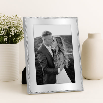 Americanflat Picture Frame | Beaded-Style Detailing | Shatter-Resistant Glass