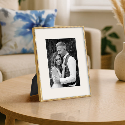 Americanflat Picture Frame with Mat | Rope-Style Textured Detailing | Shatter-Resistant Glass