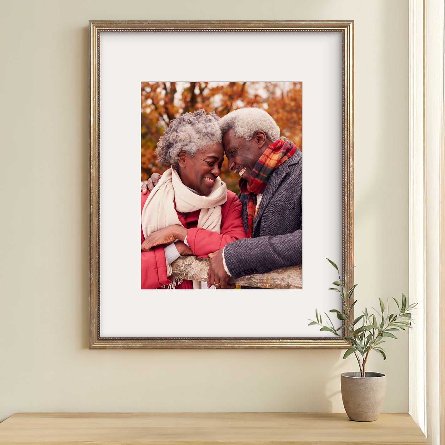 Americanflat Vintage Frames with Mat | Antique-Style Molding