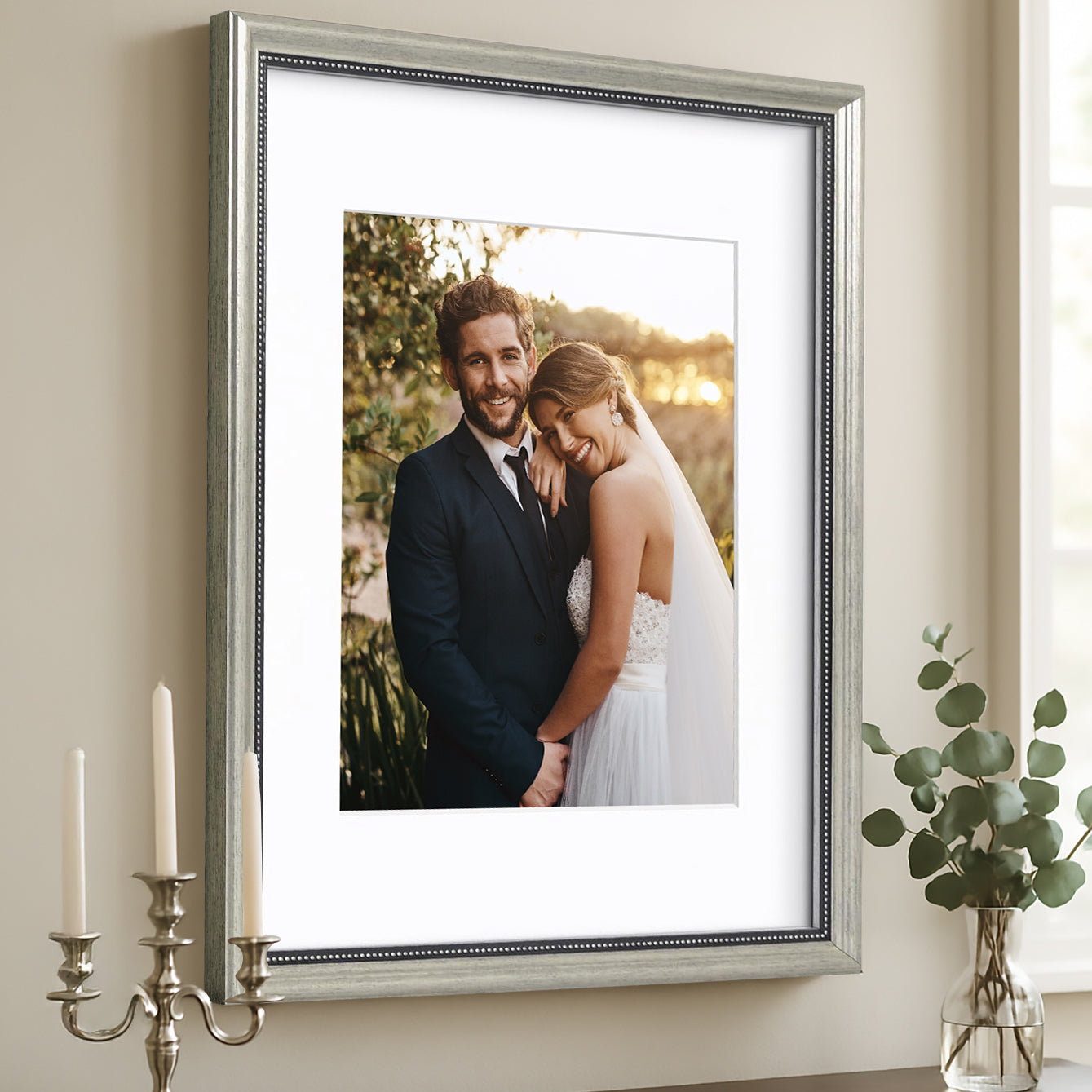 Americanflat Vintage Frames with Mat | Distressed Molding