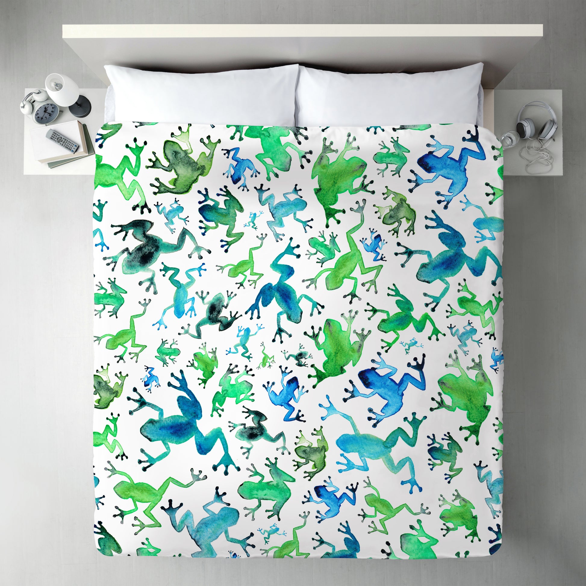 Tree Frogs by Elena O'Neill Duvet Cover - Americanflat