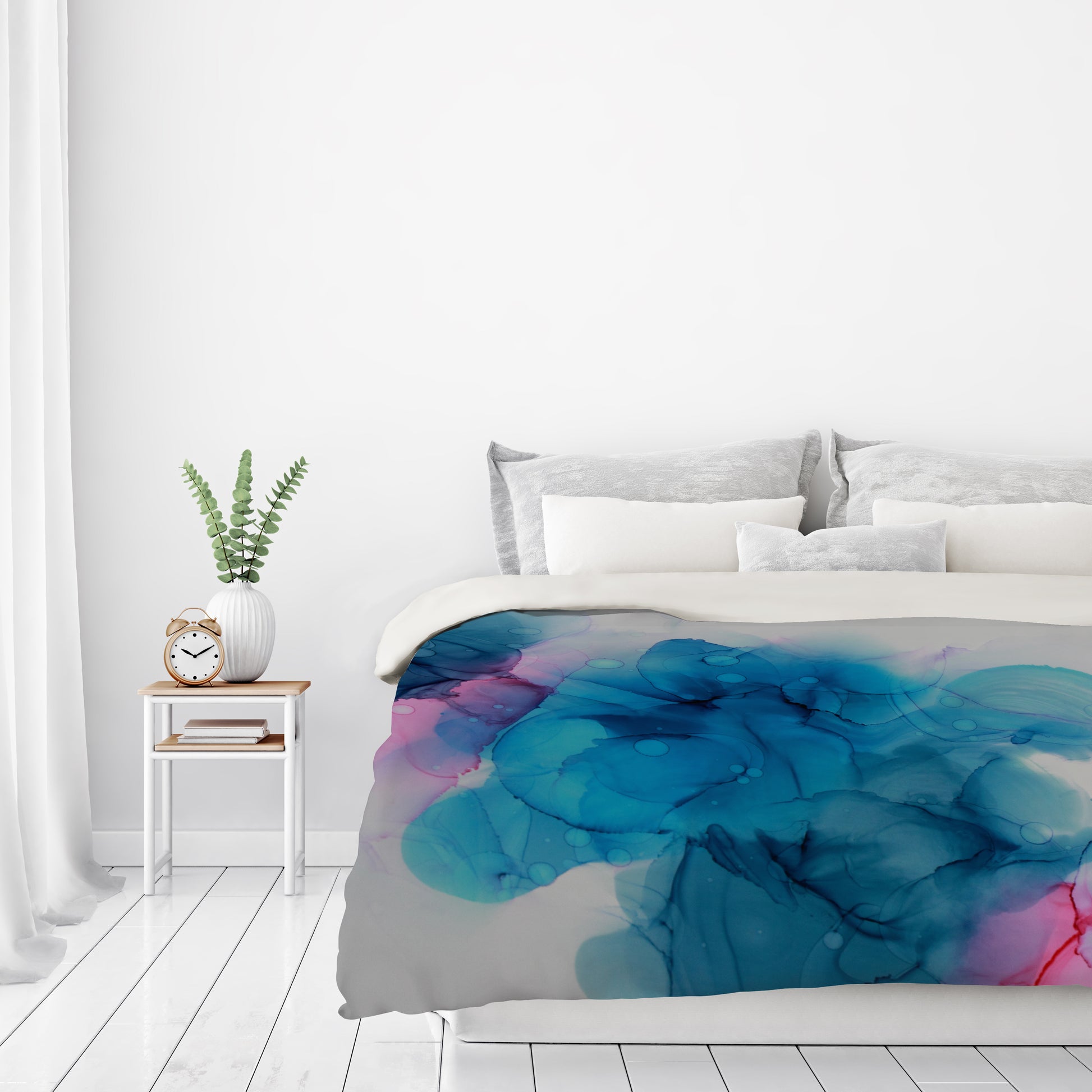 Waiting In The Wings Ii by Emma Thomas Duvet Cover - Americanflat